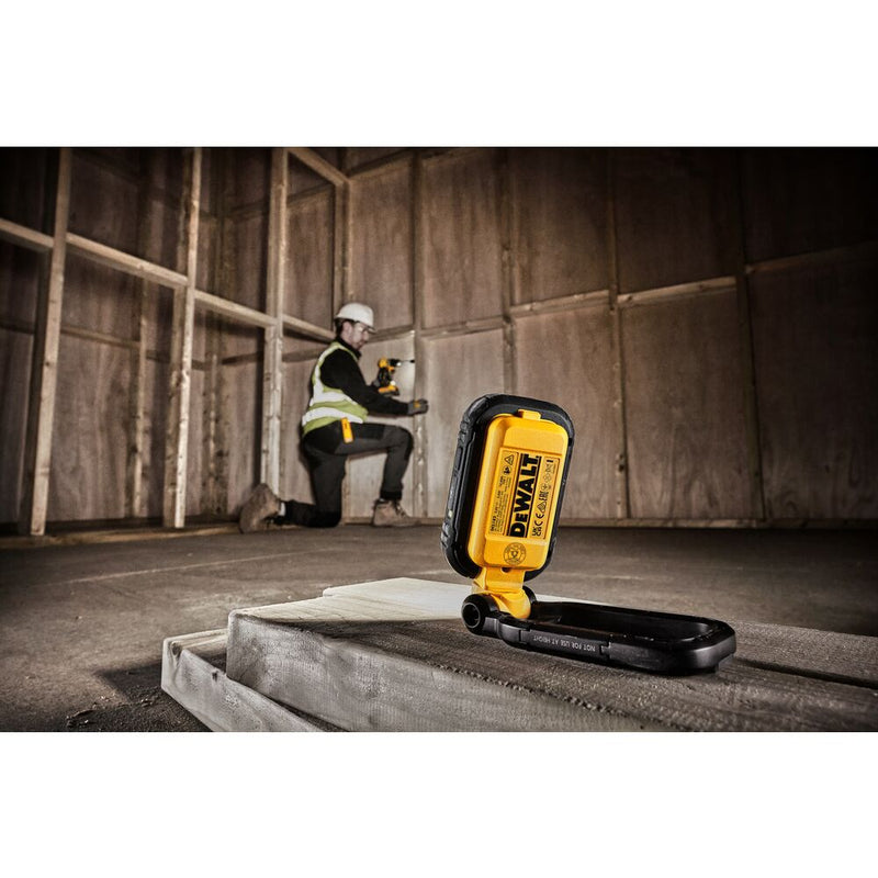 3.6 Volt Akku-LED-Taschenlampe 1000Lumen (DeWALT DCL182-XJ)